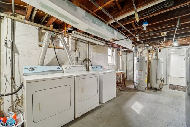 66 Buschmann Ave, Haledon Boro, NJ 07508