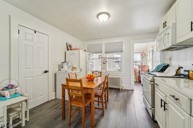 66 Buschmann Ave, Haledon Boro, NJ 07508