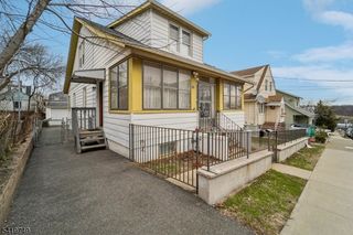 66 Buschmann Ave, Haledon Boro, NJ 07508