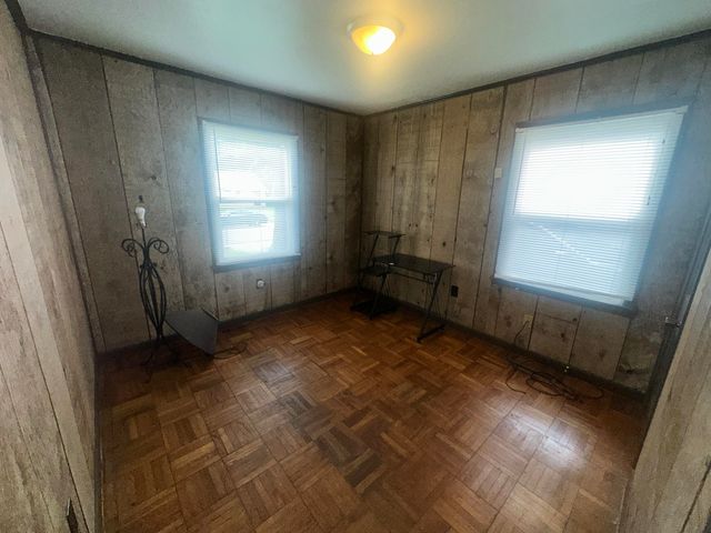 935 Lorine Lane, Paducah, KY 42001