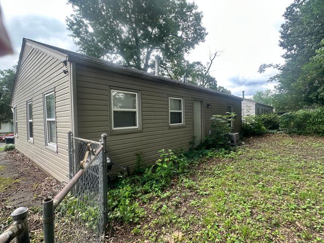 935 Lorine Lane, Paducah, KY 42001