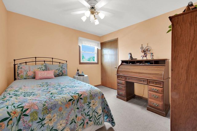 7941 S Cecily DRIVE, Oak Creek, WI 53154