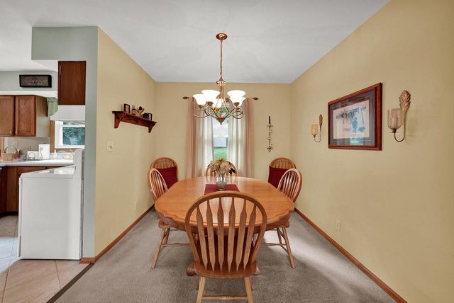 7941 S Cecily DRIVE, Oak Creek, WI 53154
