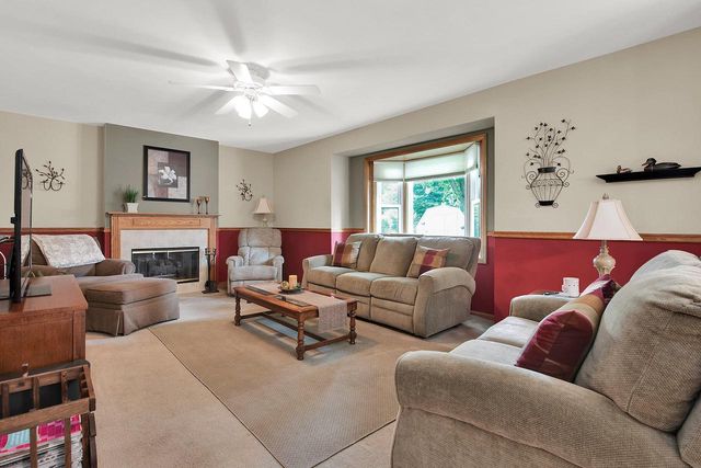 7941 S Cecily DRIVE, Oak Creek, WI 53154