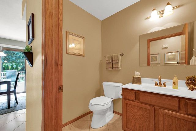 7941 S Cecily DRIVE, Oak Creek, WI 53154