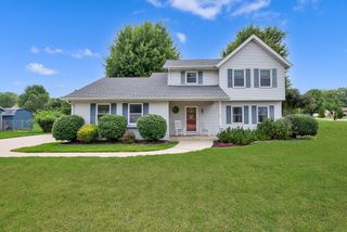 7941 S Cecily DRIVE, Oak Creek, WI 53154