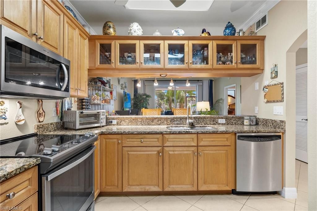 4566 SE 5th PL 105, CAPE CORAL, FL 33904 — photo 3