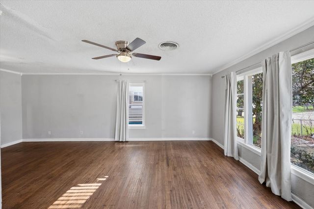 4301 Valentine Street, Fort Worth, TX 76107