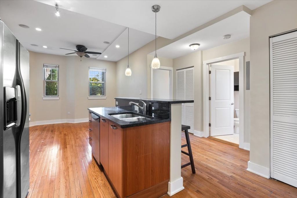 5715 N Kimball Avenue GN, Chicago, IL 60659 — photo 2
