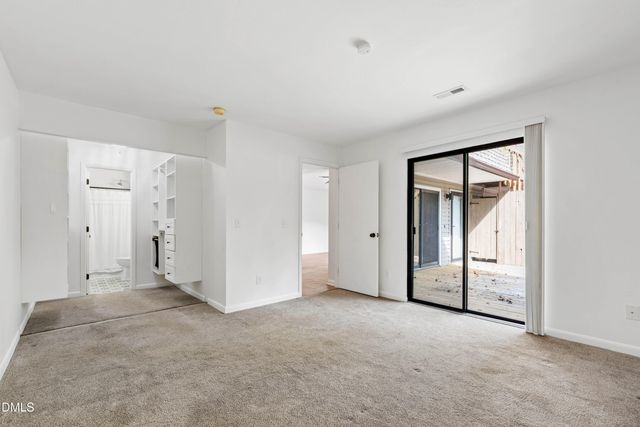 249 Summerwalk Circle, Chapel Hill, NC 27517