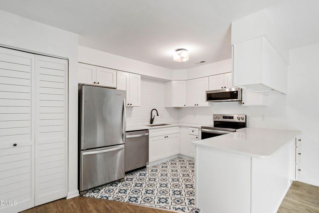 249 Summerwalk Circle, Chapel Hill, NC 27517