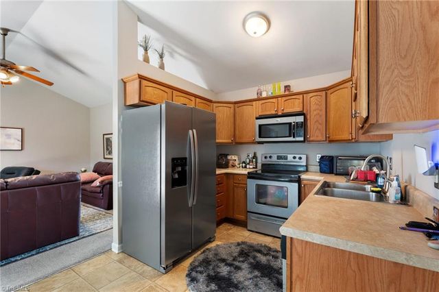 5137 Mount Hope Drive, Winston-salem, NC 27107