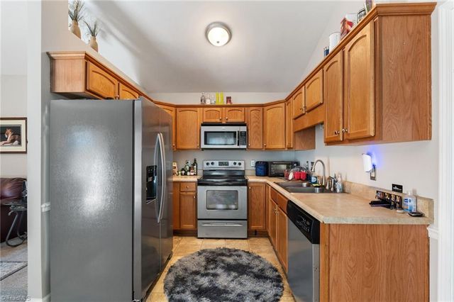 5137 Mount Hope Drive, Winston-salem, NC 27107