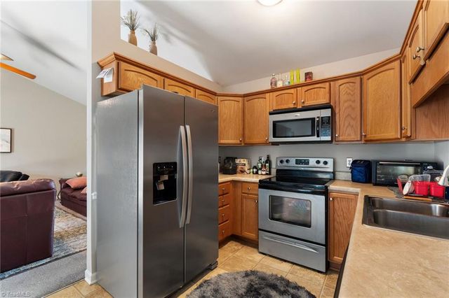 5137 Mount Hope Drive, Winston-salem, NC 27107