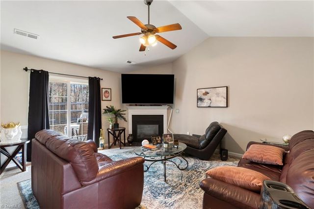 5137 Mount Hope Drive, Winston-salem, NC 27107