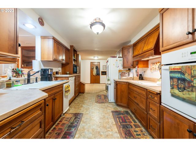 4708 Ne CRESTON Ave, Vancouver, WA 98663