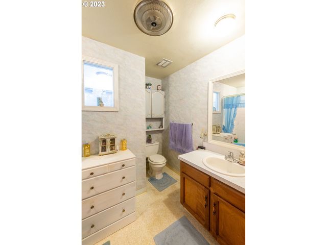 4708 Ne CRESTON Ave, Vancouver, WA 98663