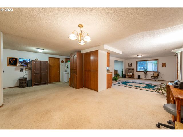 4708 Ne CRESTON Ave, Vancouver, WA 98663