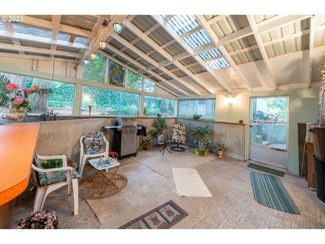 4708 Ne CRESTON Ave, Vancouver, WA 98663