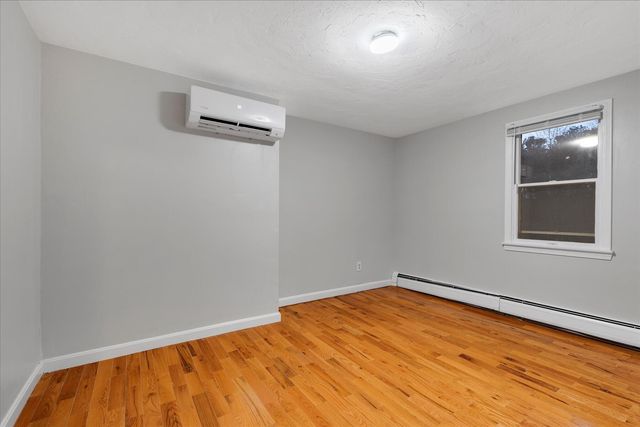 3 Muriel Lane, Teaticket, MA 02536