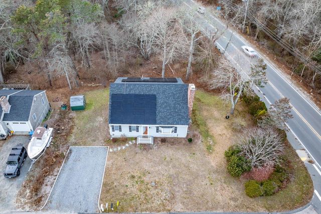 3 Muriel Lane, Teaticket, MA 02536