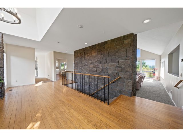 14330 Se DONATELLO Loop, Happy Valley, OR 97086