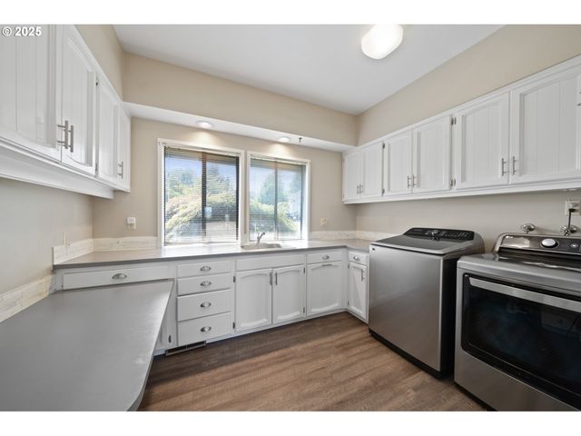 14330 Se DONATELLO Loop, Happy Valley, OR 97086