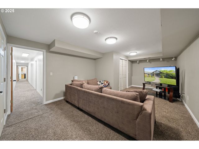 14330 Se DONATELLO Loop, Happy Valley, OR 97086