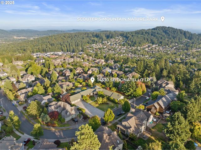 14330 Se DONATELLO Loop, Happy Valley, OR 97086