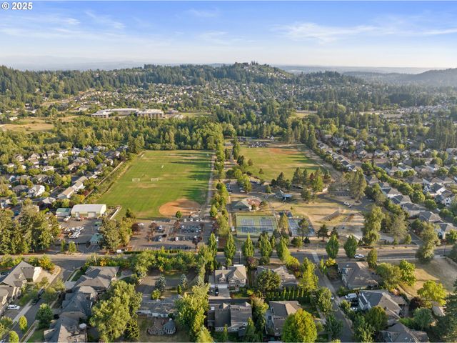 14330 Se DONATELLO Loop, Happy Valley, OR 97086