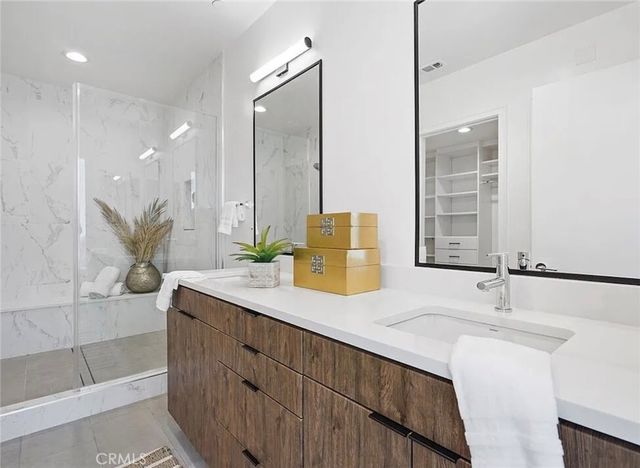 1048 N Joels, Los Angeles, CA 90012