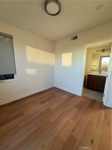 1048 N Joels, Los Angeles, CA 90012