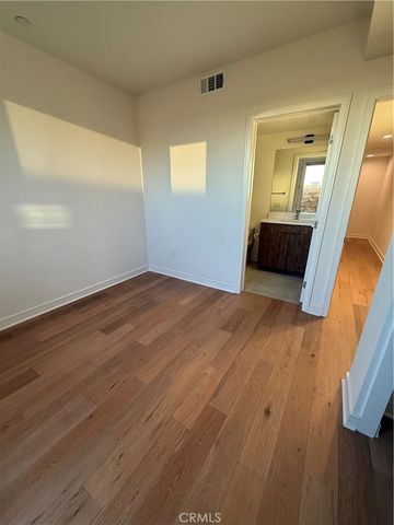 1048 N Joels, Los Angeles, CA 90012