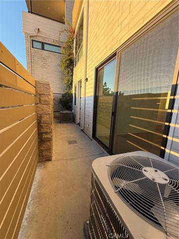 1048 N Joels, Los Angeles, CA 90012