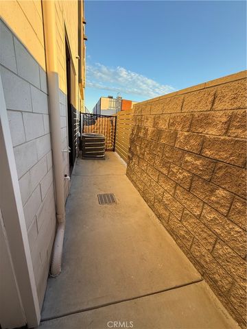 1048 N Joels, Los Angeles, CA 90012