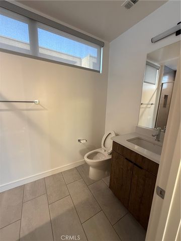1048 N Joels, Los Angeles, CA 90012