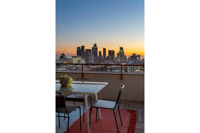 1048 N Joels, Los Angeles, CA 90012