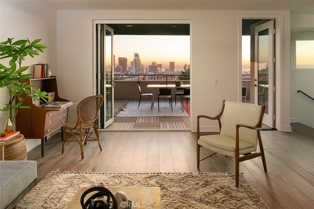 1048 N Joels, Los Angeles, CA 90012