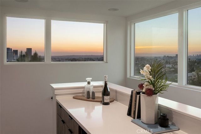 1048 N Joels, Los Angeles, CA 90012