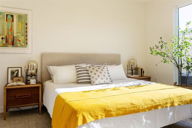 1048 N Joels, Los Angeles, CA 90012