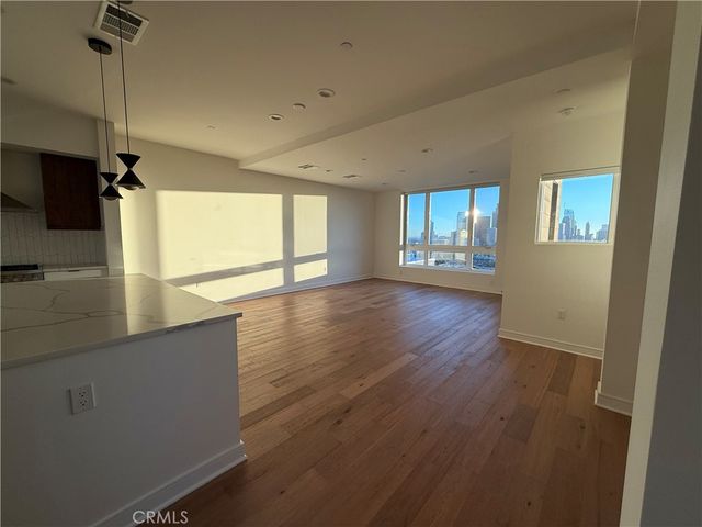 1048 N Joels, Los Angeles, CA 90012