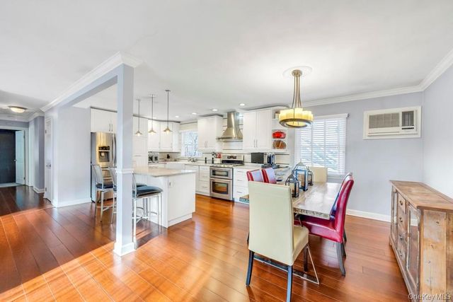 57 New South Road, Hicksville, NY 11801