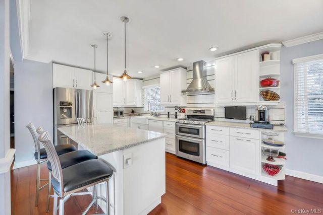 57 New South Road, Hicksville, NY 11801