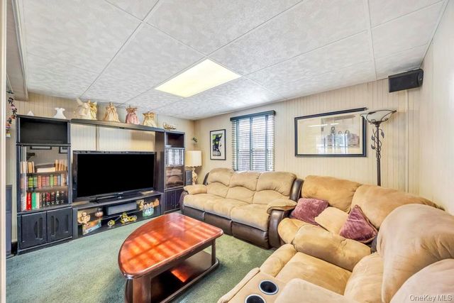 57 New South Road, Hicksville, NY 11801