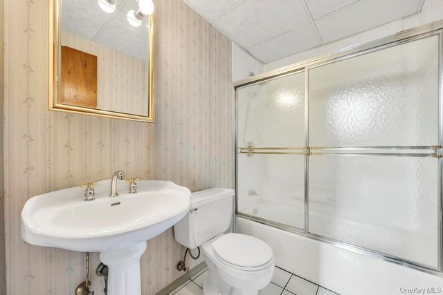 57 New South Road, Hicksville, NY 11801