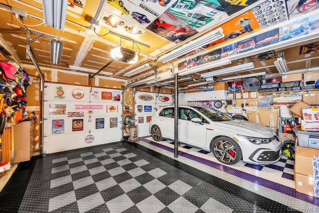 57 New South Road, Hicksville, NY 11801