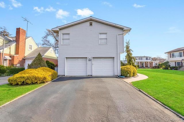 57 New South Road, Hicksville, NY 11801