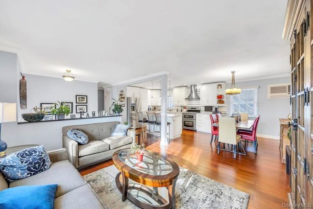 57 New South Road, Hicksville, NY 11801