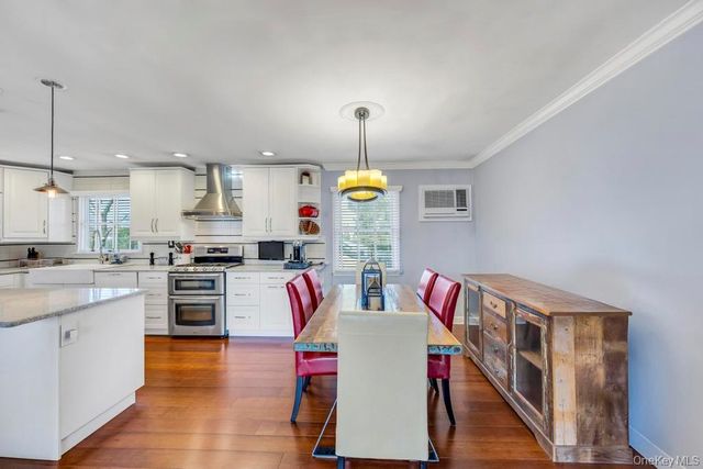 57 New South Road, Hicksville, NY 11801