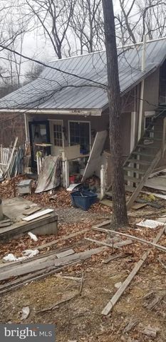 529 HILLSIDE DR, Augusta, WV 26704